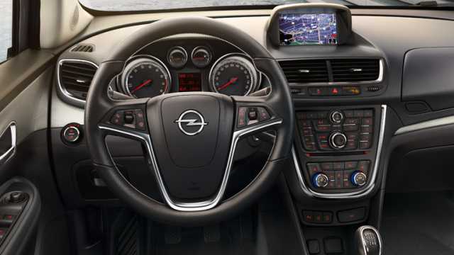 2015-Opel-Mokka-interior