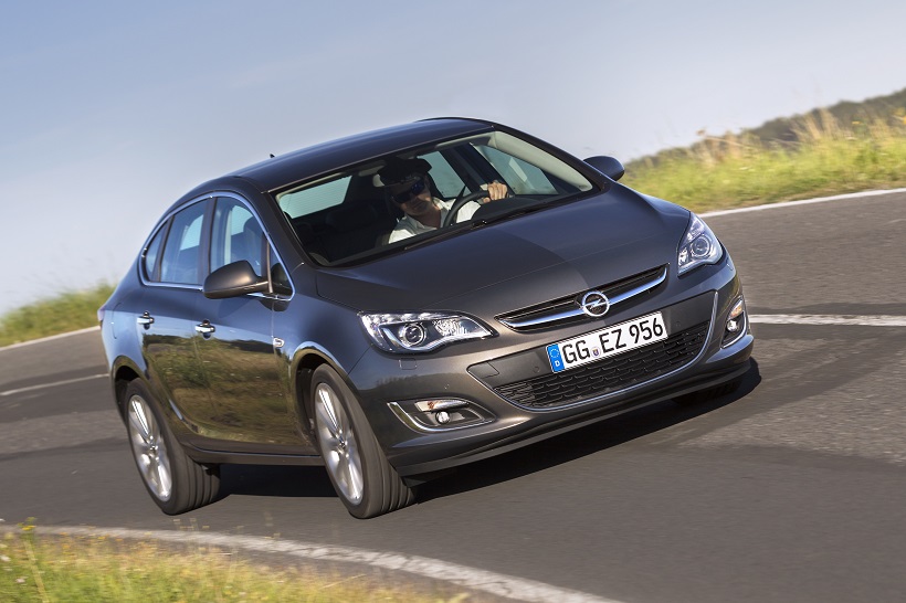 2014_Opel_Astra_Sedan_Front