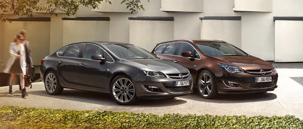 Opel_Astra_Notchback_Exterior_Design_992x425_as13_e01_091