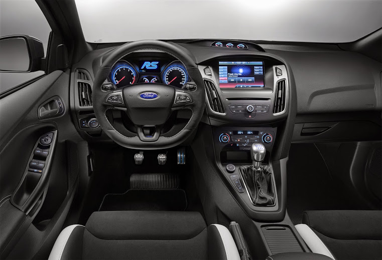 Ford Focus RS interior2jpg