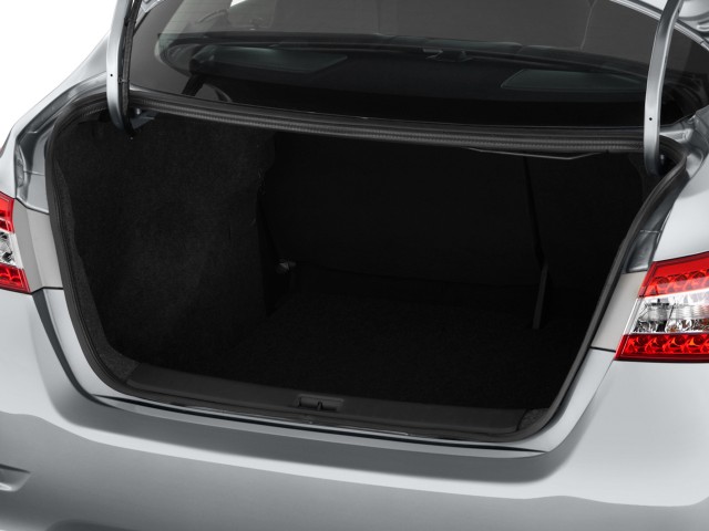 2014-nissan-sentra-4-door-sedan-i4-cvt-sr-trunk_100452151_m