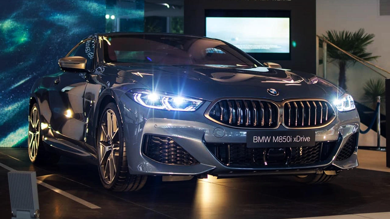 BMW m850i Black